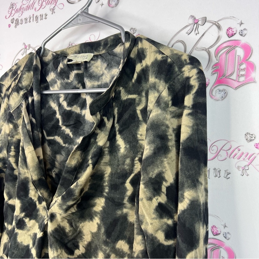 See u soon blouse tie dye style Stylish Black and Tan Women's Top - Picture 4 of 9